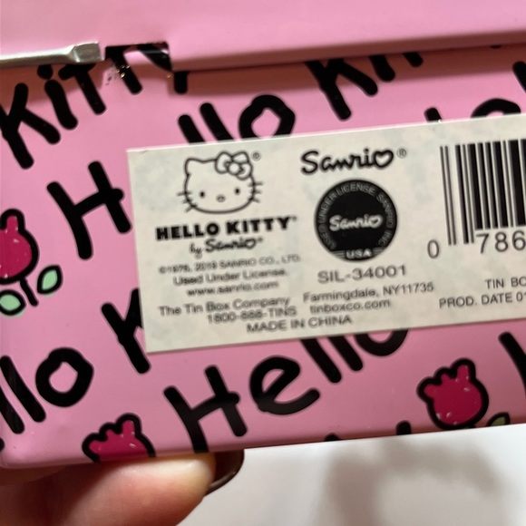 Hello Kitty CAT Face TIN box CARRY CASE latch Lock Pink Beaded Handle Sanrio OS - Picture 9 of 13